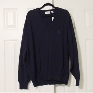 NWT Izod navy blue sweater with emblem